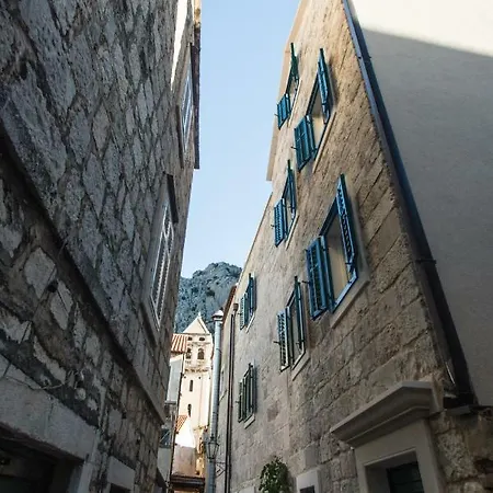 Stone House Franco Villa